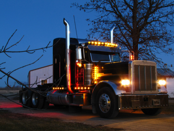 New 12-24V LED Side Marker Signal Light for Trucks with Scania MAN Mercedes Volvo Logo Double Face Stalk Lights 10